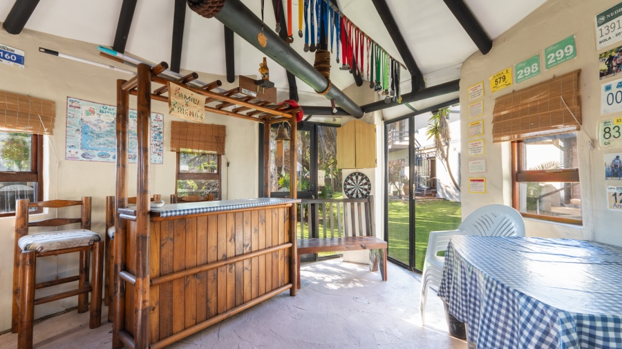 4 Bedroom Property for Sale in Pringle Bay Western Cape